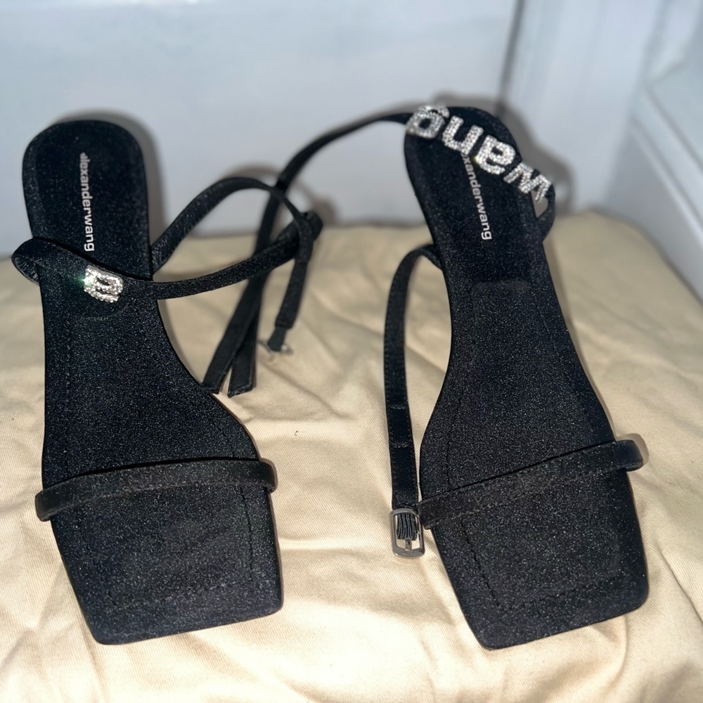 Alexander want short heel